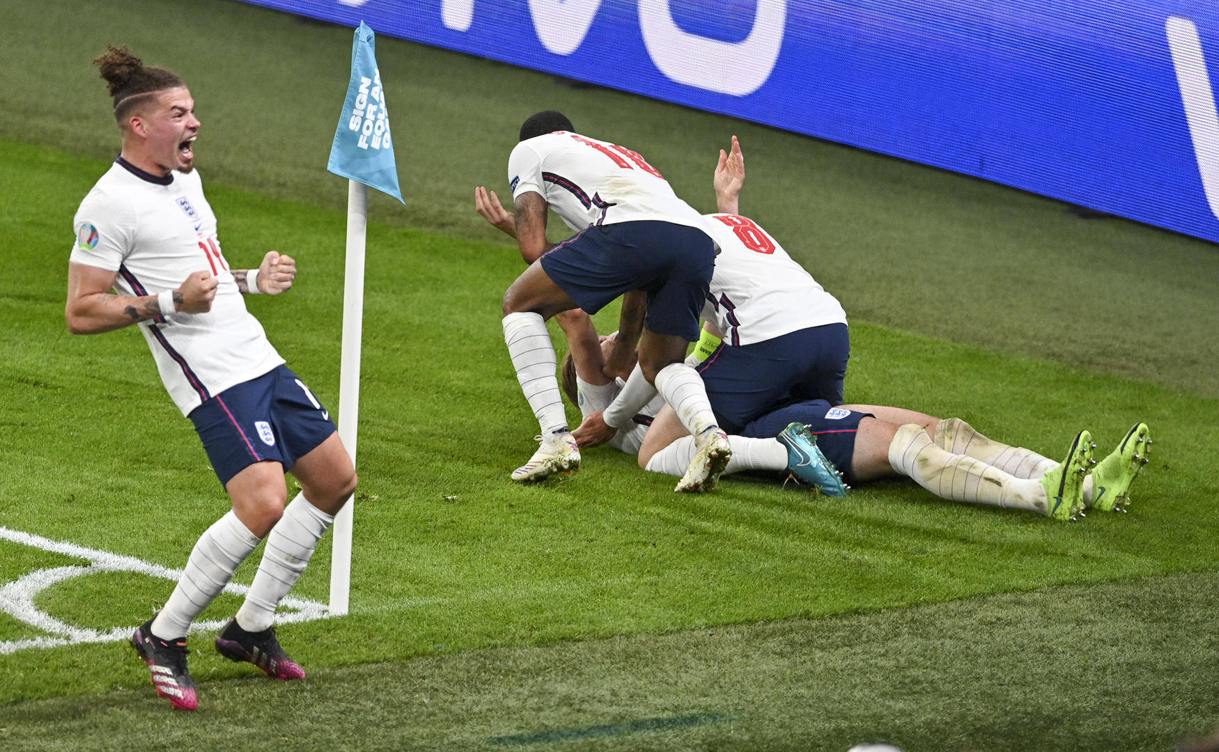 丹麦击败意大利，晋级半决赛