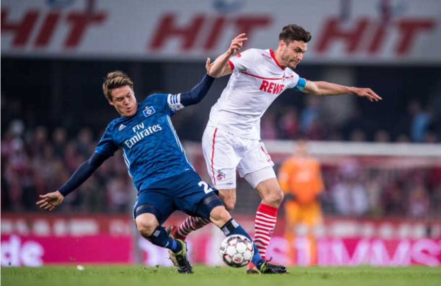 汉堡队客场逆转战胜对手,掀起热潮 汉堡队客场逆转战胜对手,掀起热潮