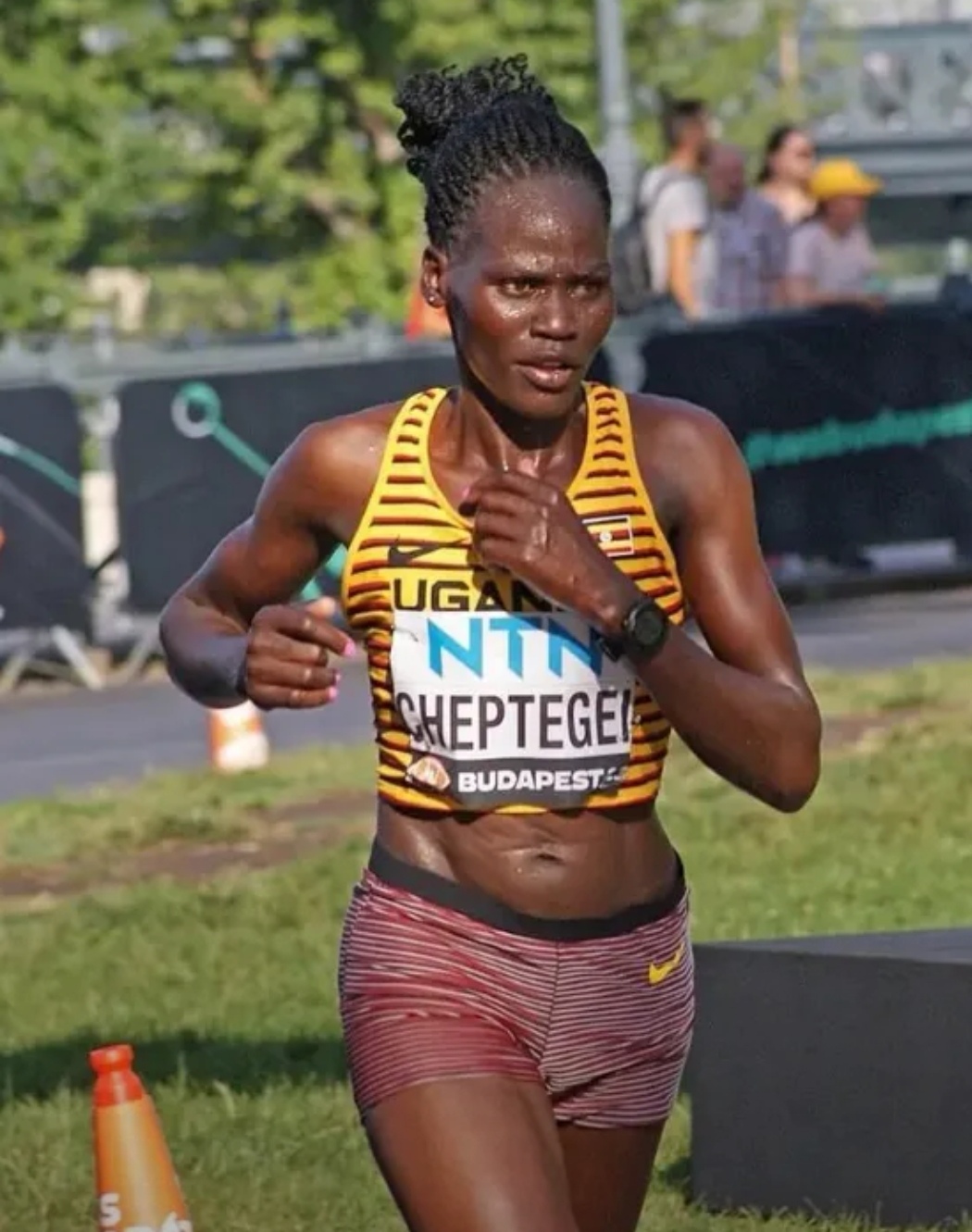 田径比赛乌干达选手打破非洲纪录 田径比赛乌干达选手打破非洲纪录