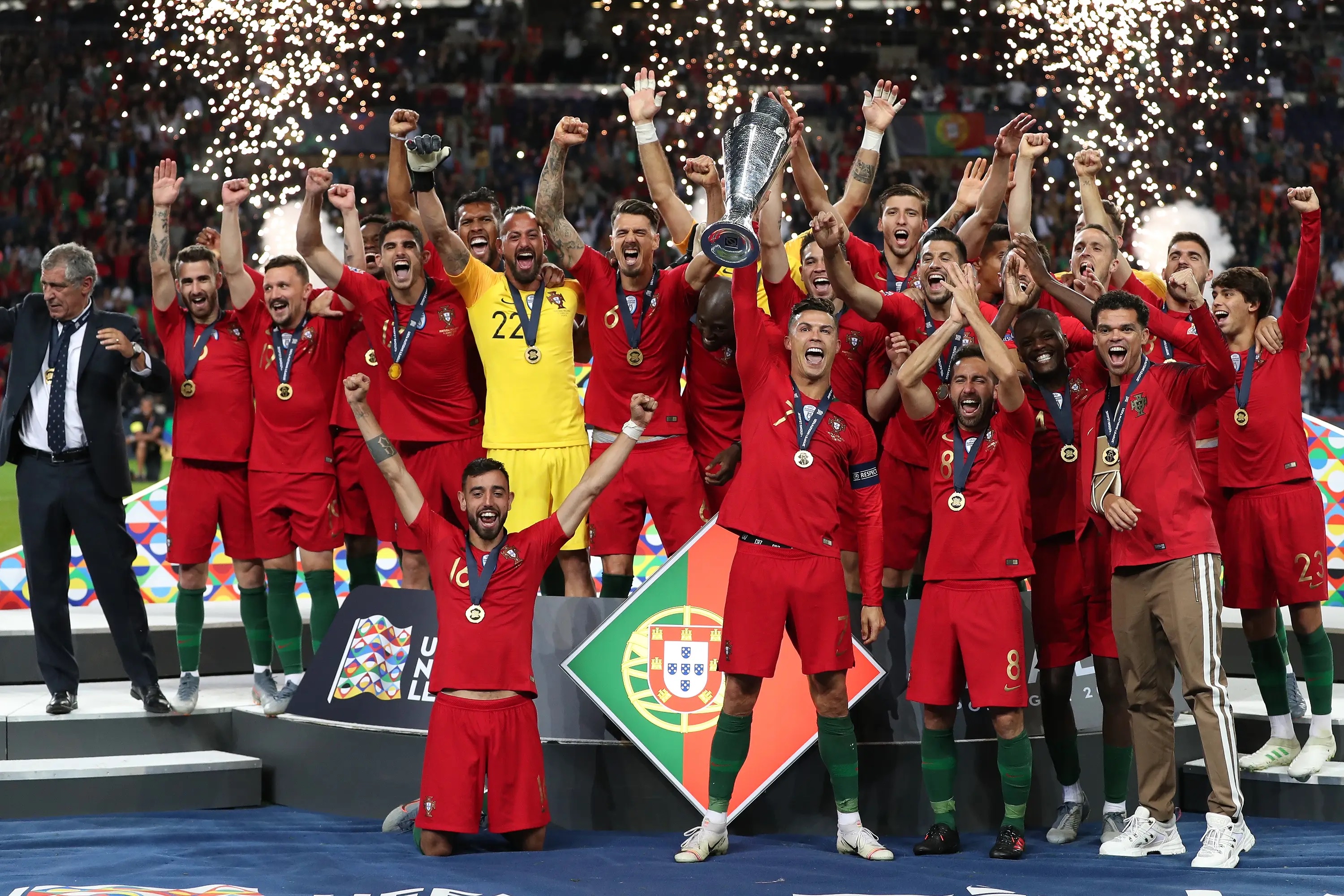 著名足球赛事备受全球观众追捧