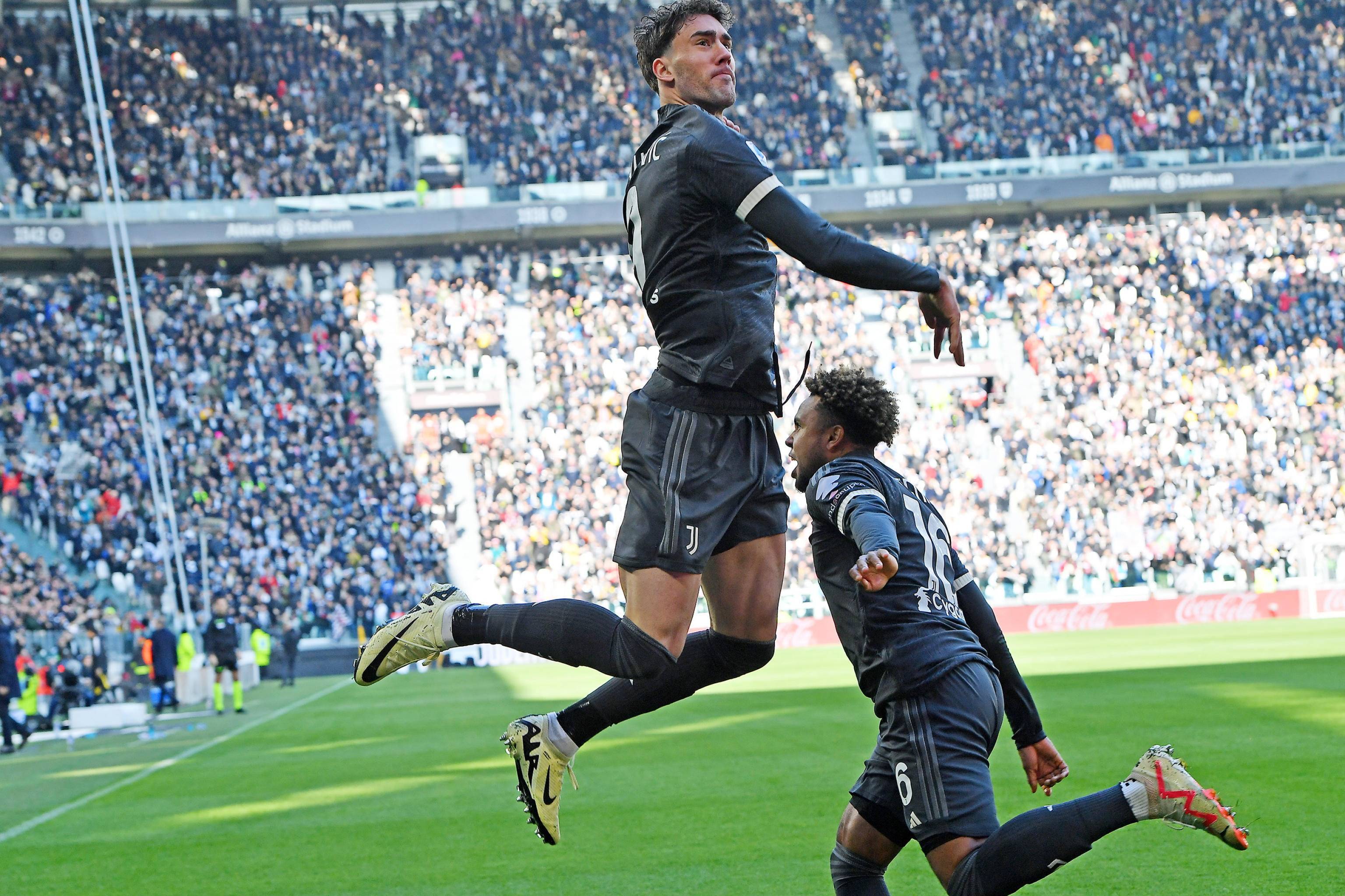 尤文图斯队表现出色，晋级欧洲足球顶尖赛事的简单介绍