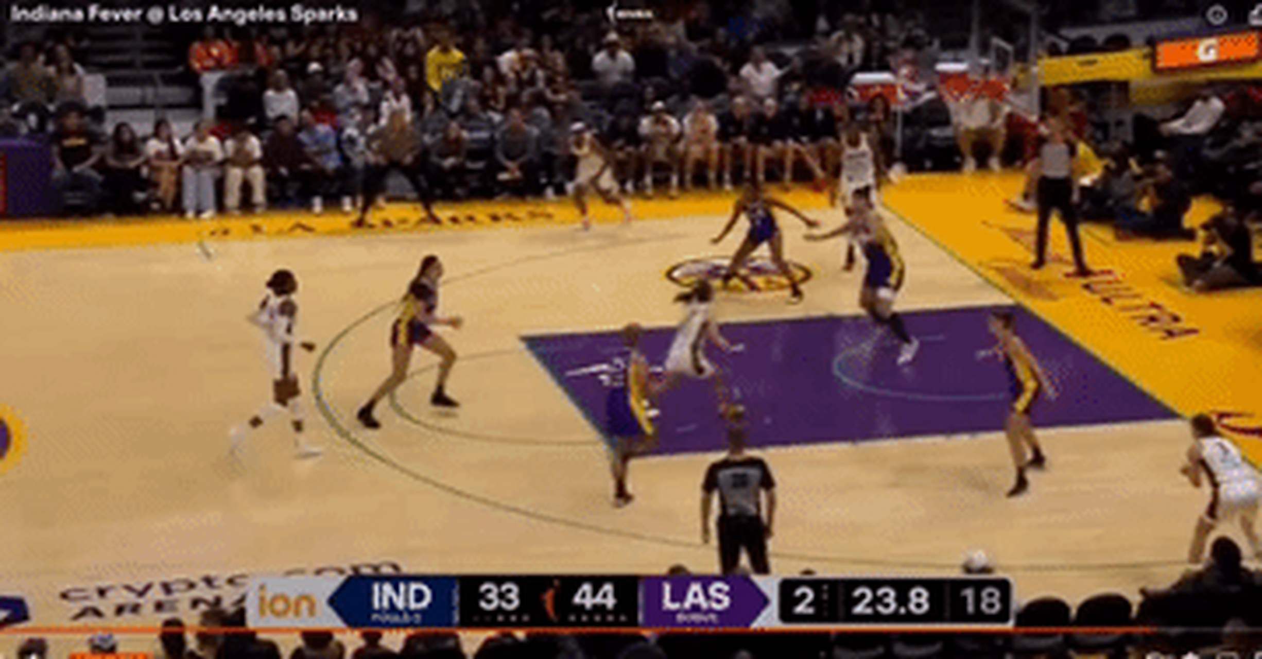 篮球狂热！NBA赛场上昨天晚上发生了什么？