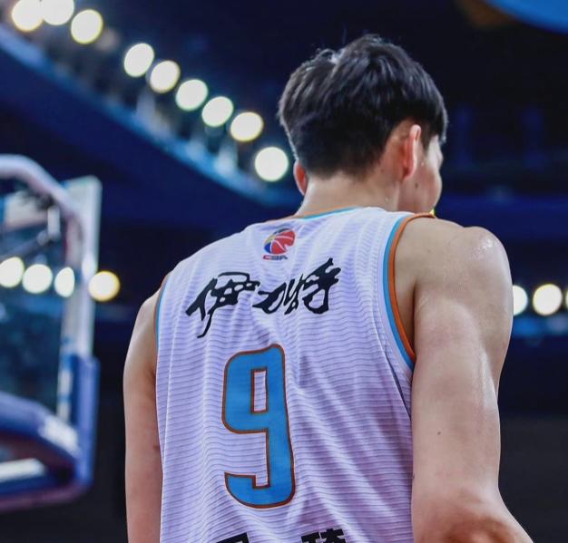 包含澳大利亚篮球传奇赛事在即CBA传奇球员集结的词条