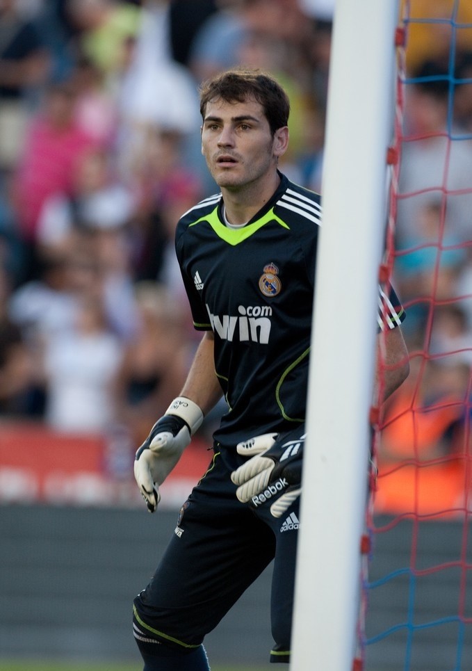 RB莱比锡主场轻松取胜，SC弗赛堡难挡败局