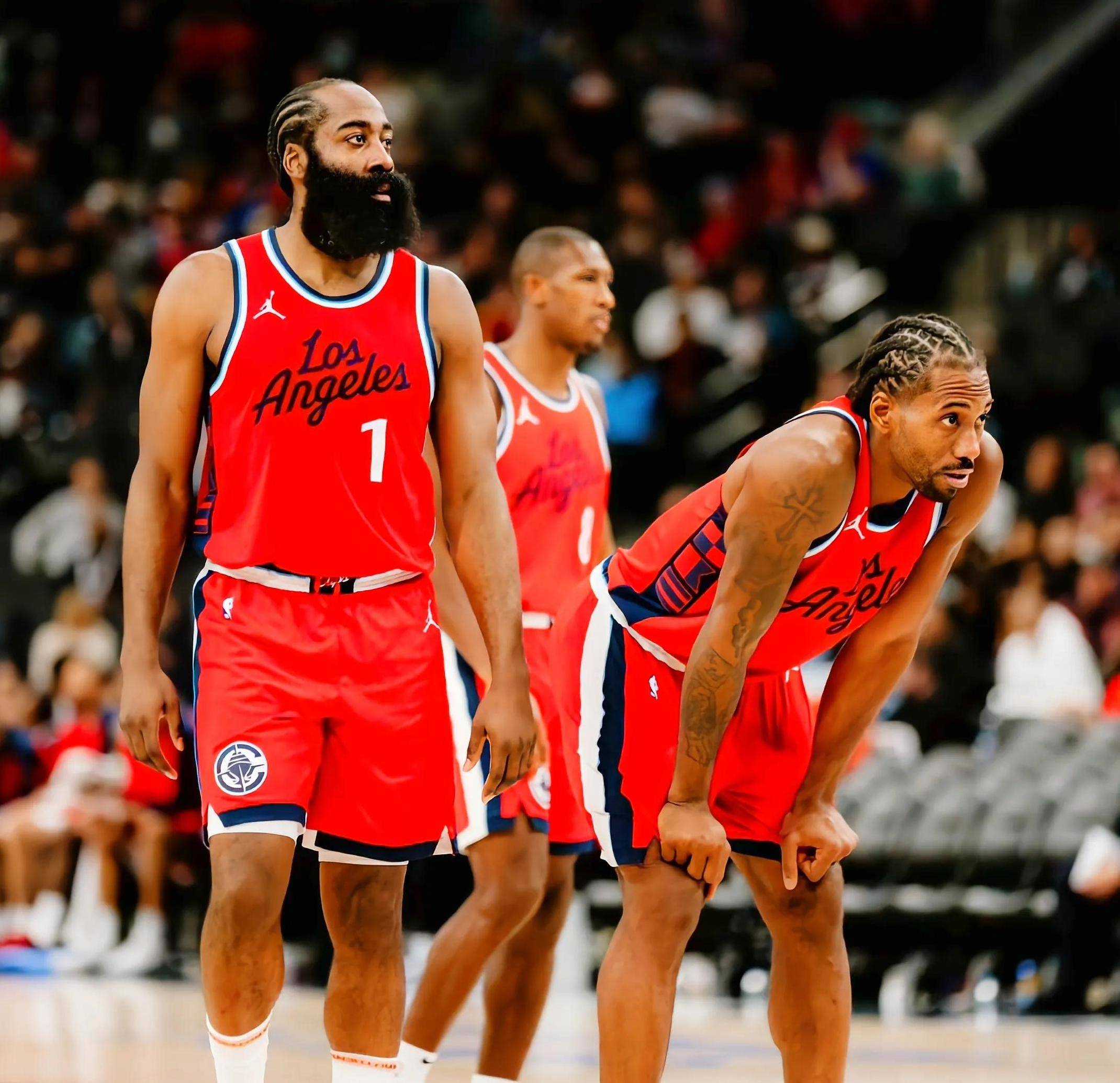 快船客场擒骑士，乔治复出火力全开