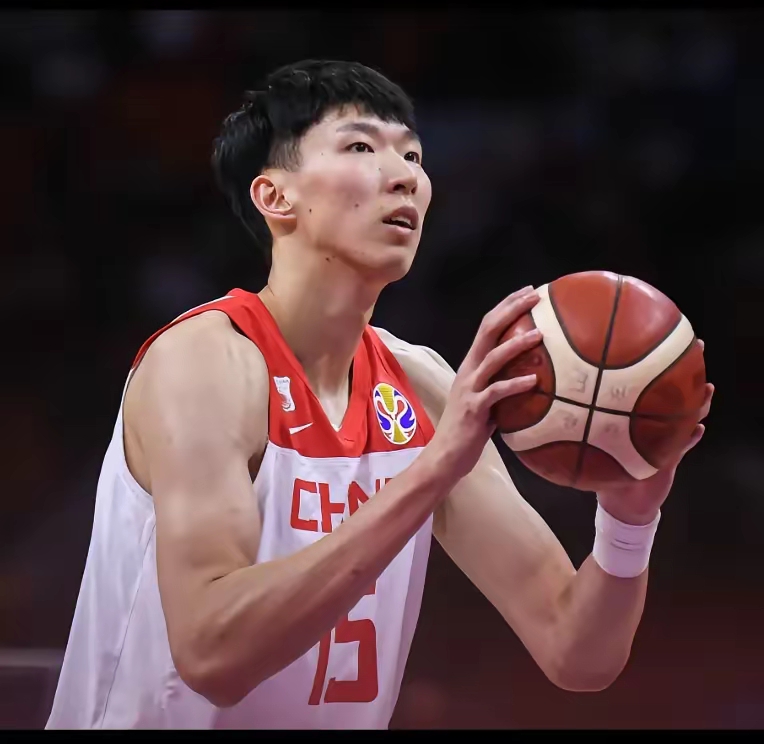 火箭不敌绿衫军，周琦状态下滑