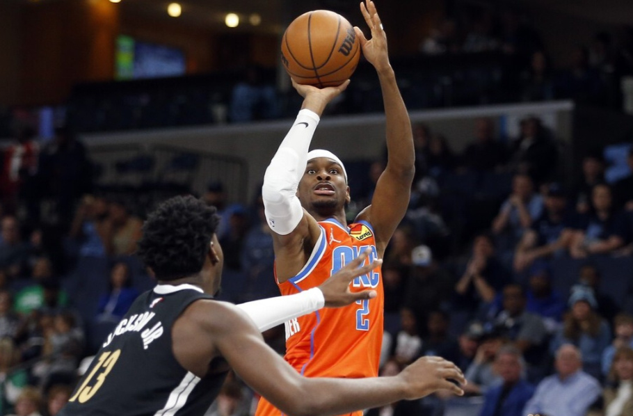 雄鹿避免败局，东部竞争进入白热化